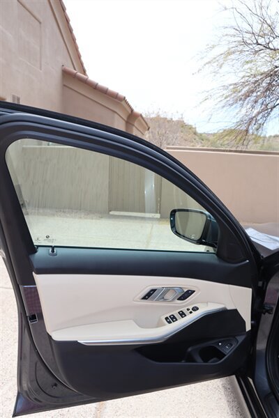 Used 2021 BMW 330e w/ Convenience Package RWD image 31