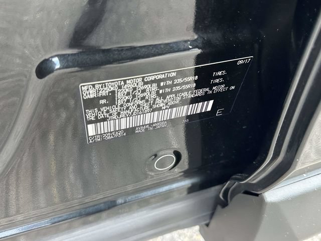 Used 2018 Toyota RAV4 Limited w/ Advanced Technology Package AWD/4WD image 31