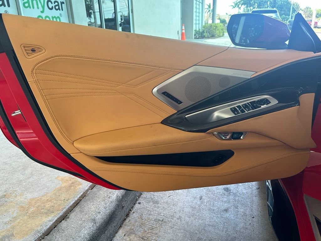 Used 2025 Chevrolet Corvette Z06 RWD image 28