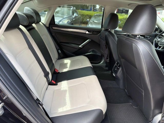 Used 2020 Volkswagen Passat 2.0T R-Line FWD image 20