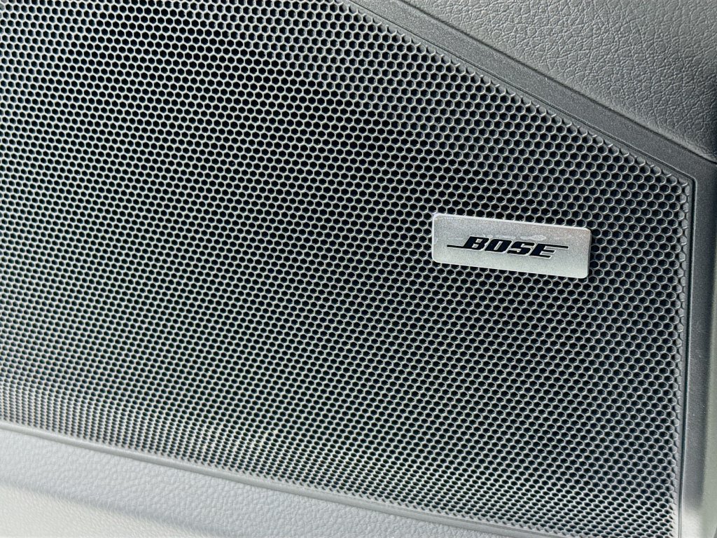 Certified 2024 Porsche Cayenne Coupe AWD/4WD image 12