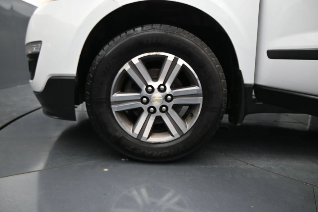 Used 2017 Chevrolet Traverse LS FWD image 26