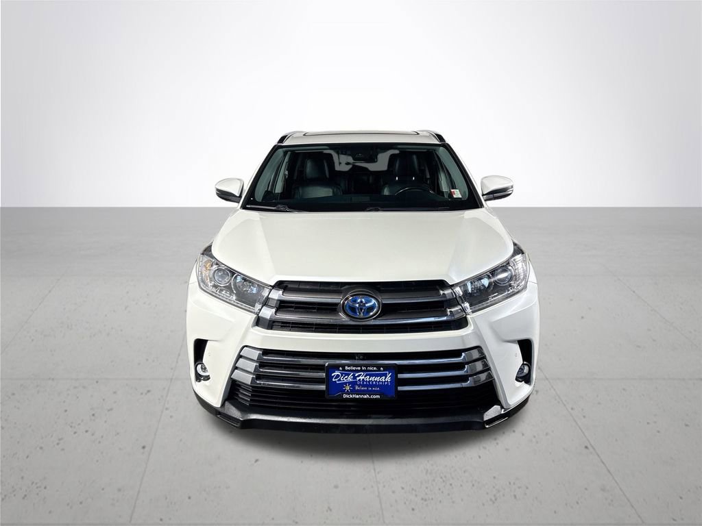Used 2019 Toyota Highlander Limited Platinum image 3