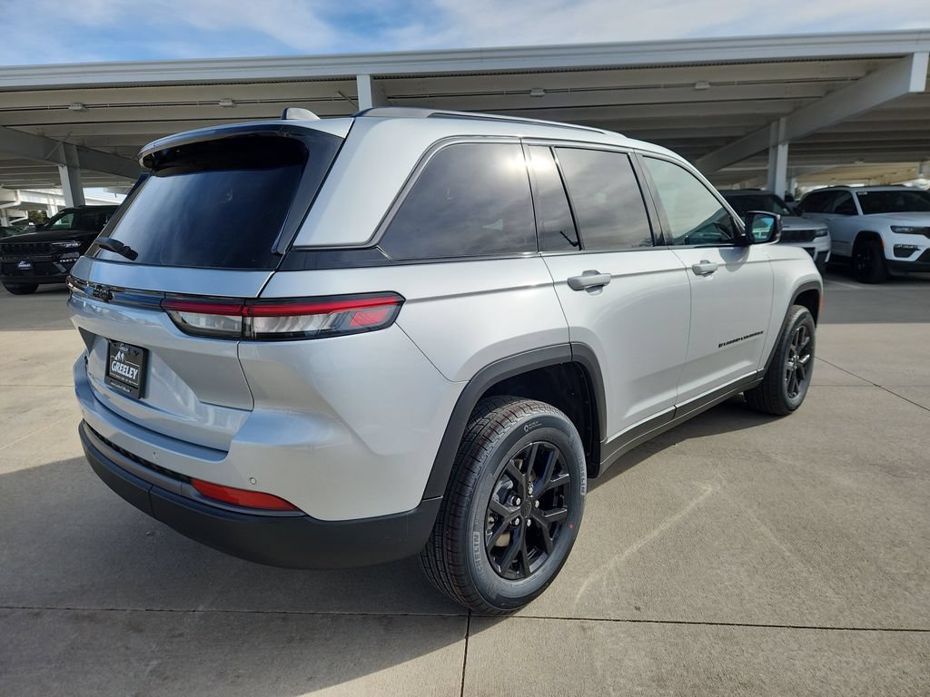 New 2026 Jeep Grand Cherokee Altitude AWD/4WD image 3