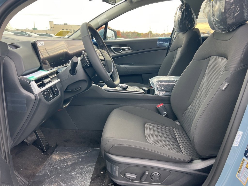 New 2026 Kia Sportage S image 9
