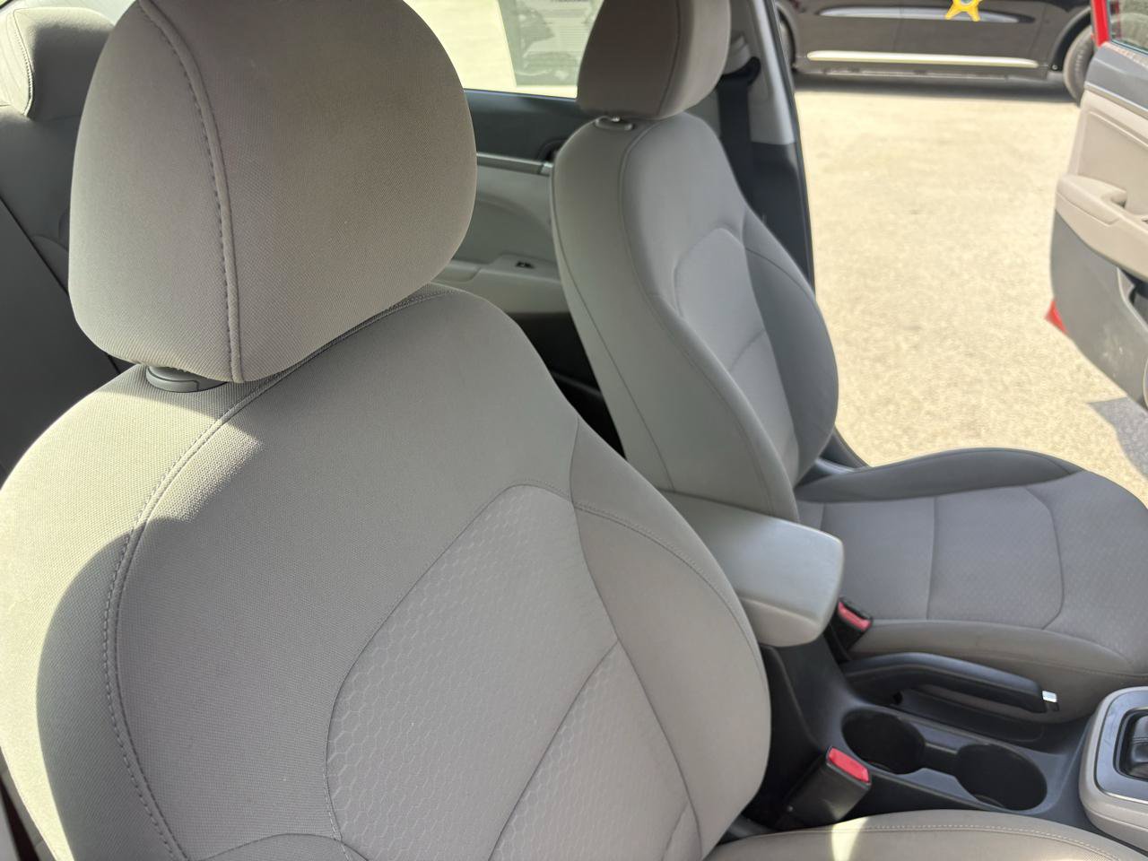 Used 2020 Hyundai Elantra SEL FWD image 36