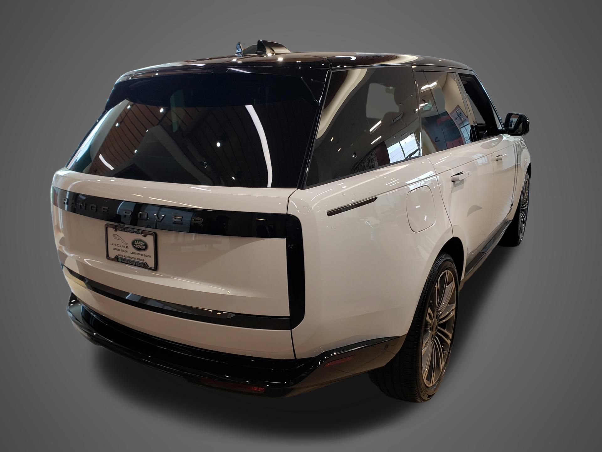 New 2026 Land Rover Range Rover SE AWD/4WD image 6