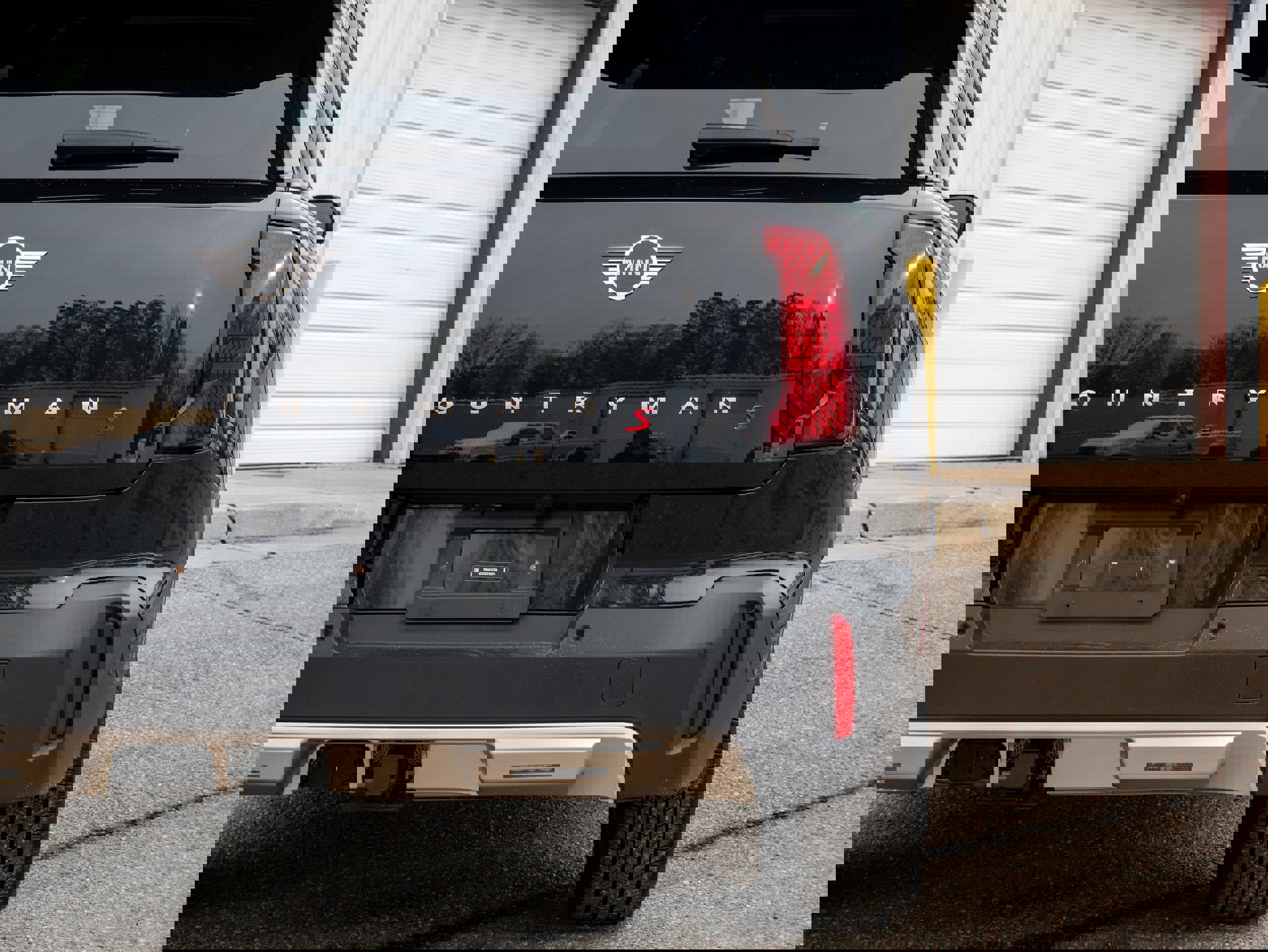 Used 2025 MINI Cooper Countryman S w/ Comfort Package Max image 17