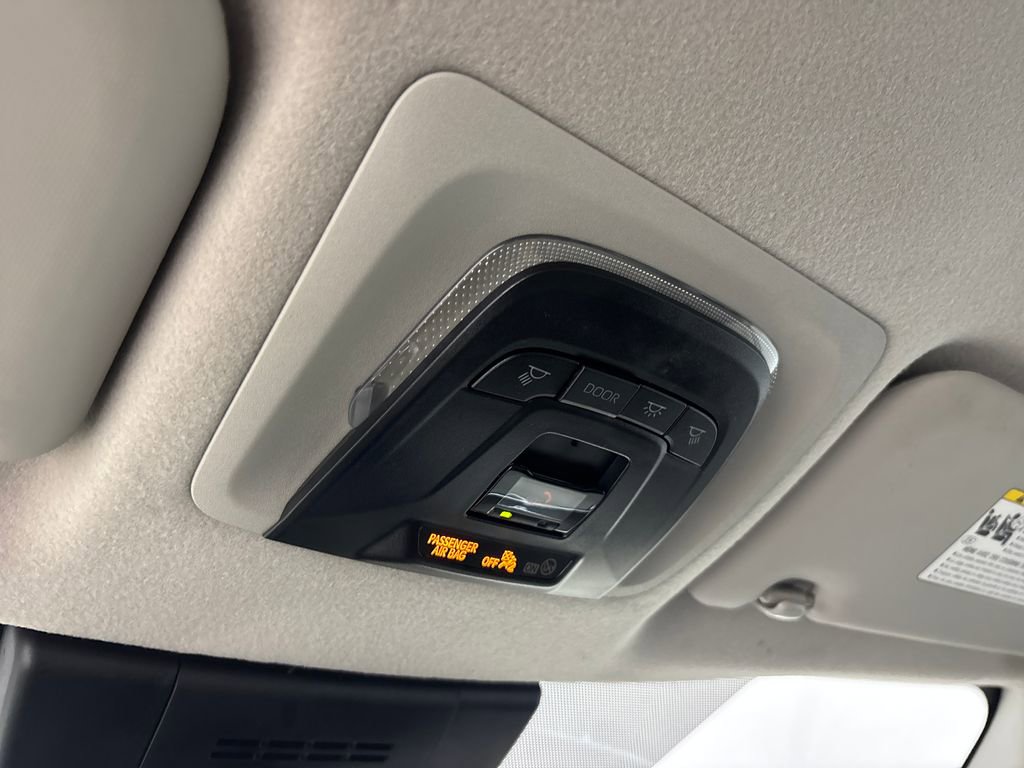 Certified 2024 Toyota Corolla Cross L image 21