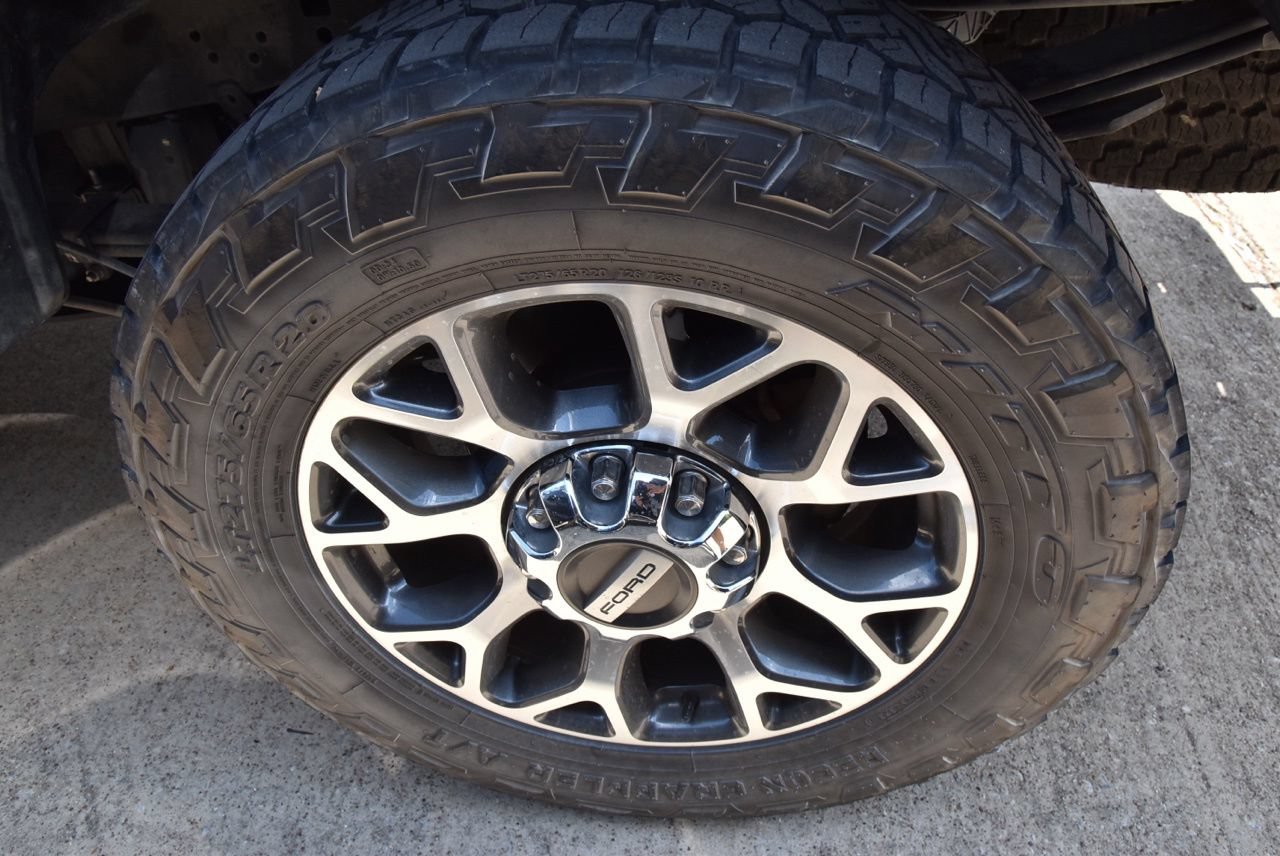 Used 2020 Ford F250 Lariat w/ Lariat Ultimate Package AWD/4WD image 12