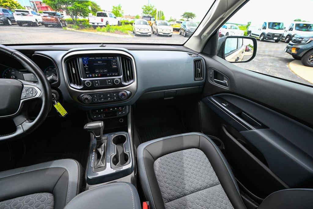 Used 2021 Chevrolet Colorado Z71 AWD/4WD image 32
