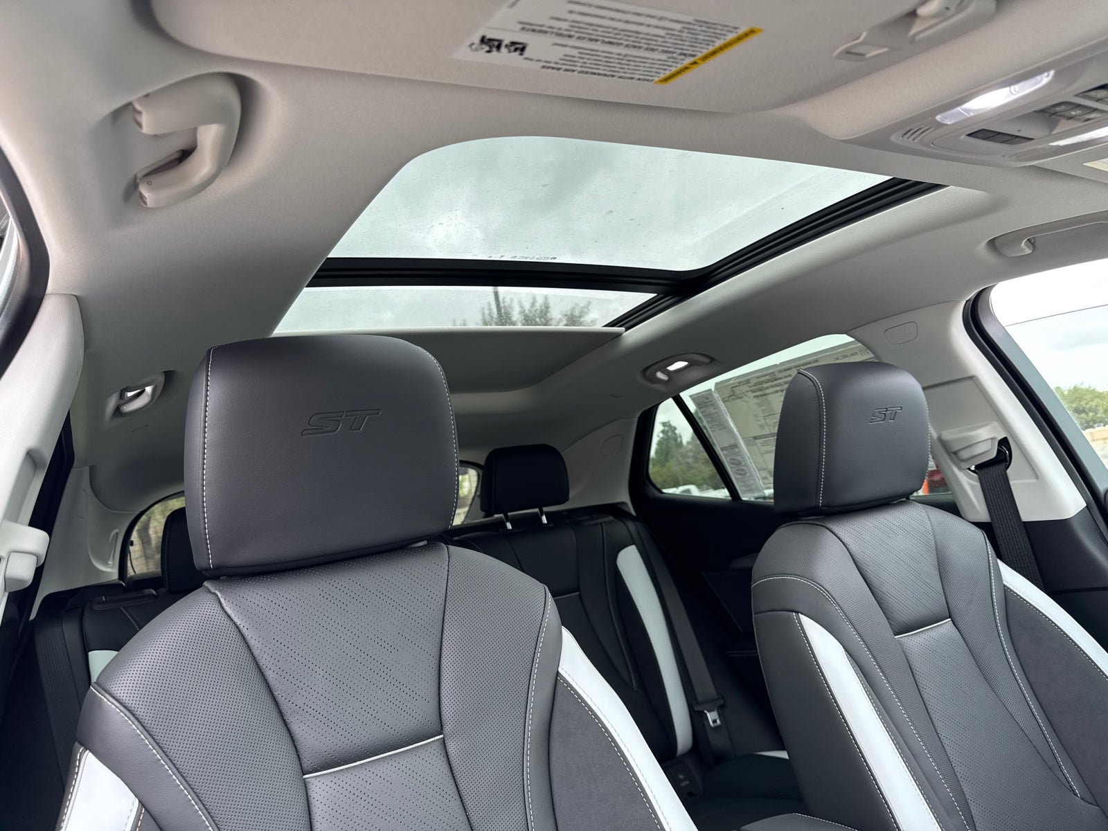 New 2026 Buick Envision Sport Touring AWD/4WD image 17