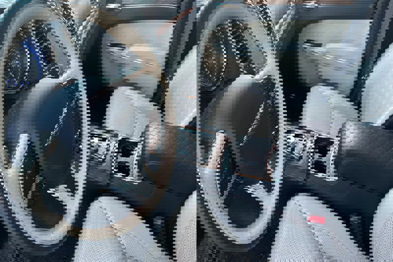 Used 2016 Chrysler 300 C Platinum w/ Safetytec Plus Group image 12