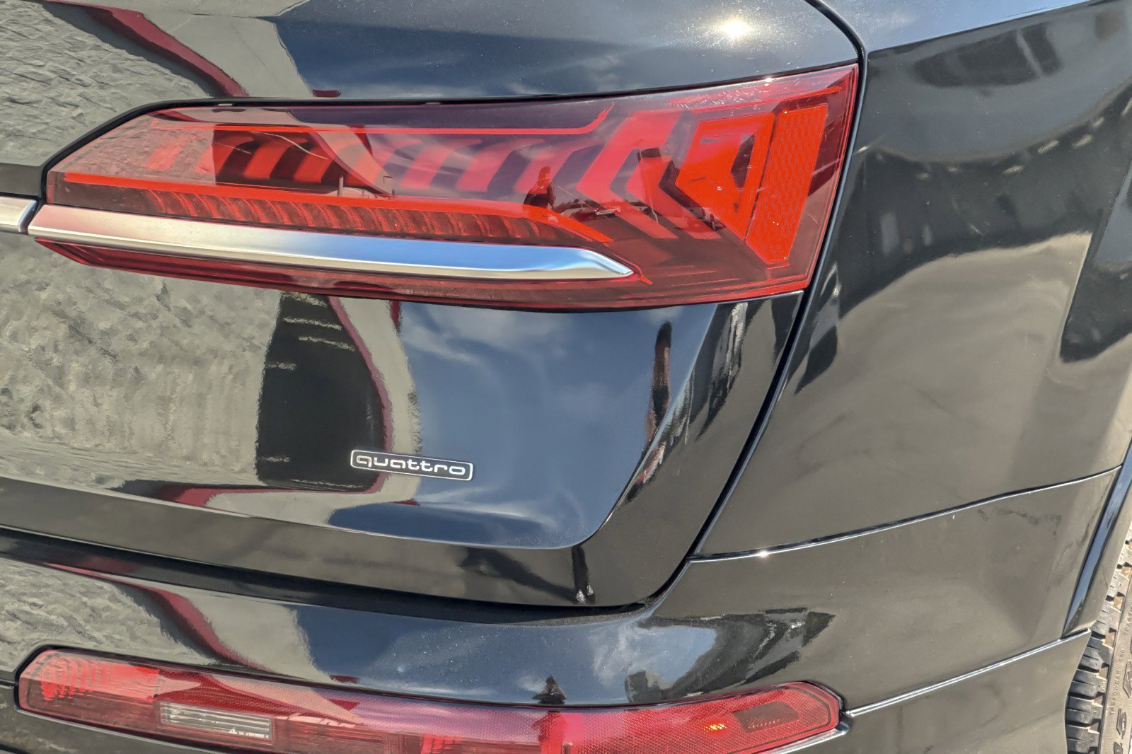 Used 2023 Audi Q7 3.0T Prestige image 28