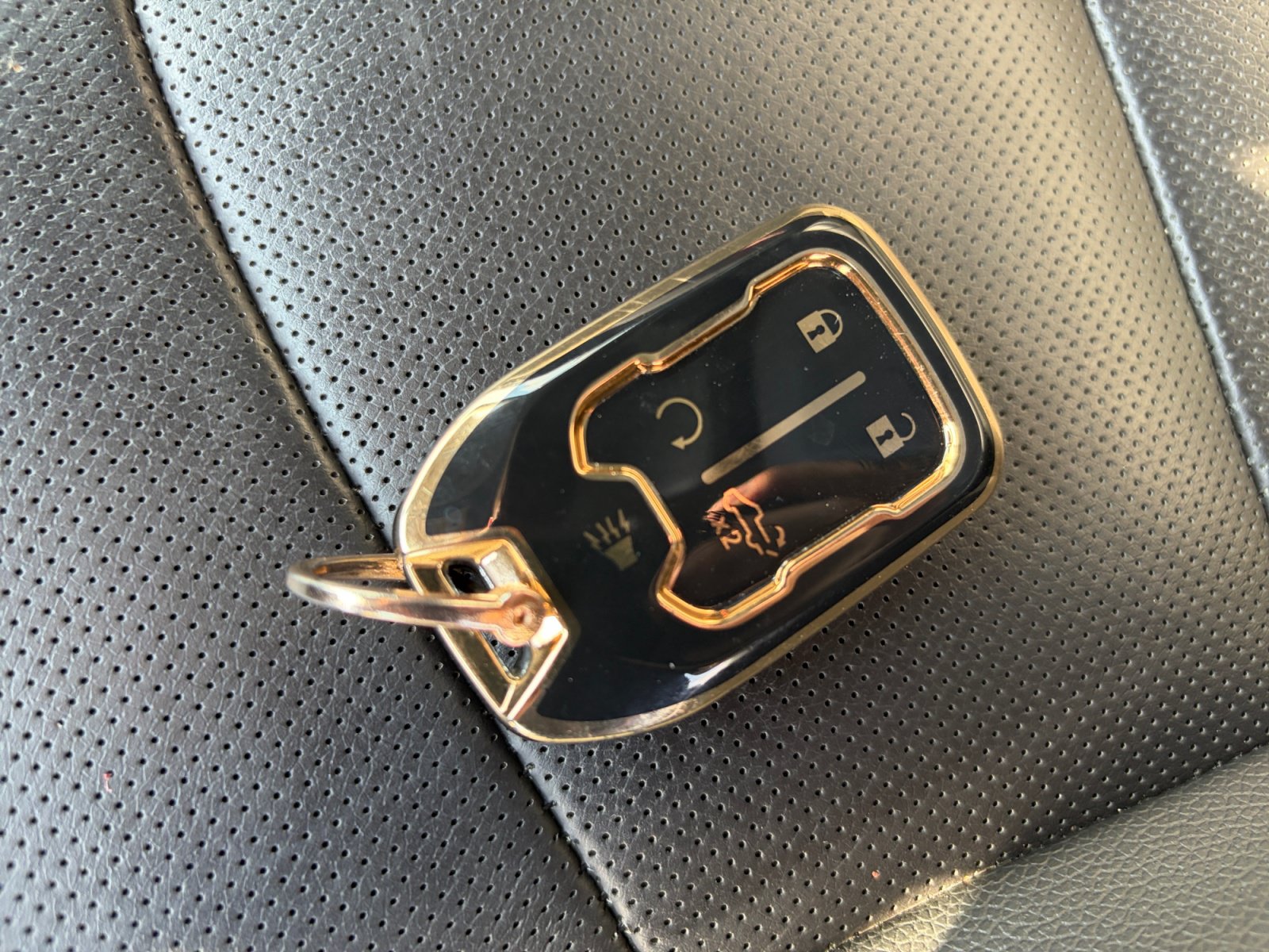 Used 2024 GMC Terrain SLT AWD/4WD image 29