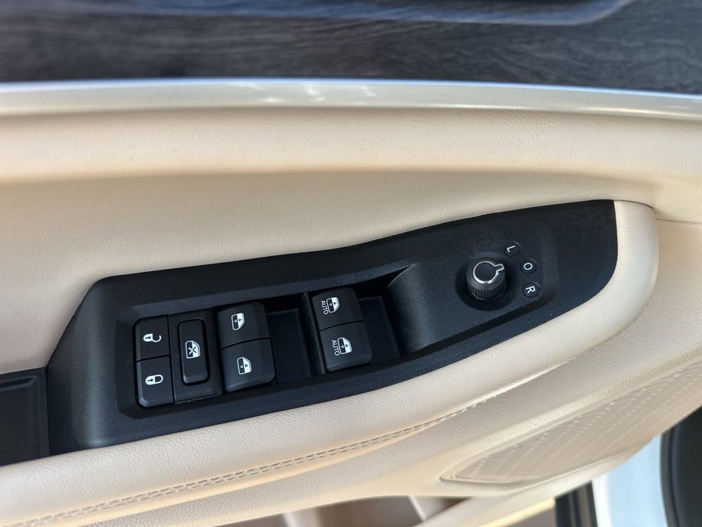 Used 2024 Jeep Grand Cherokee L Limited AWD/4WD image 20