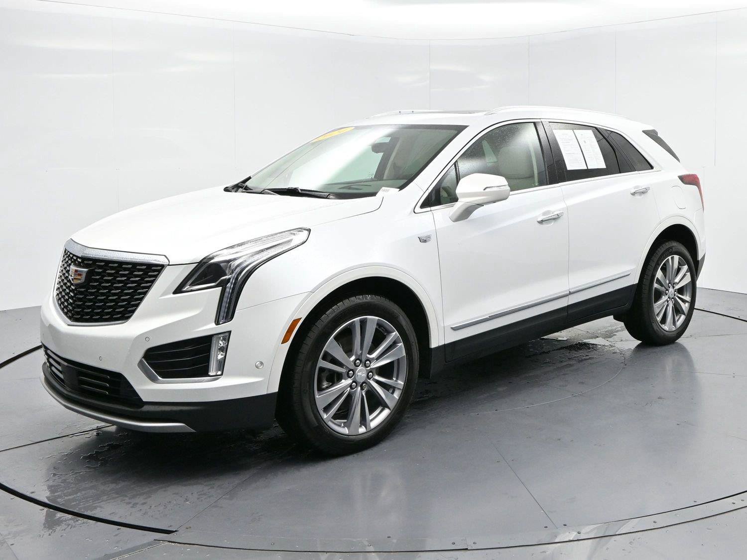 Certified 2024 Cadillac XT5 Premium Luxury w/ Technology Package AWD/4WD image 3