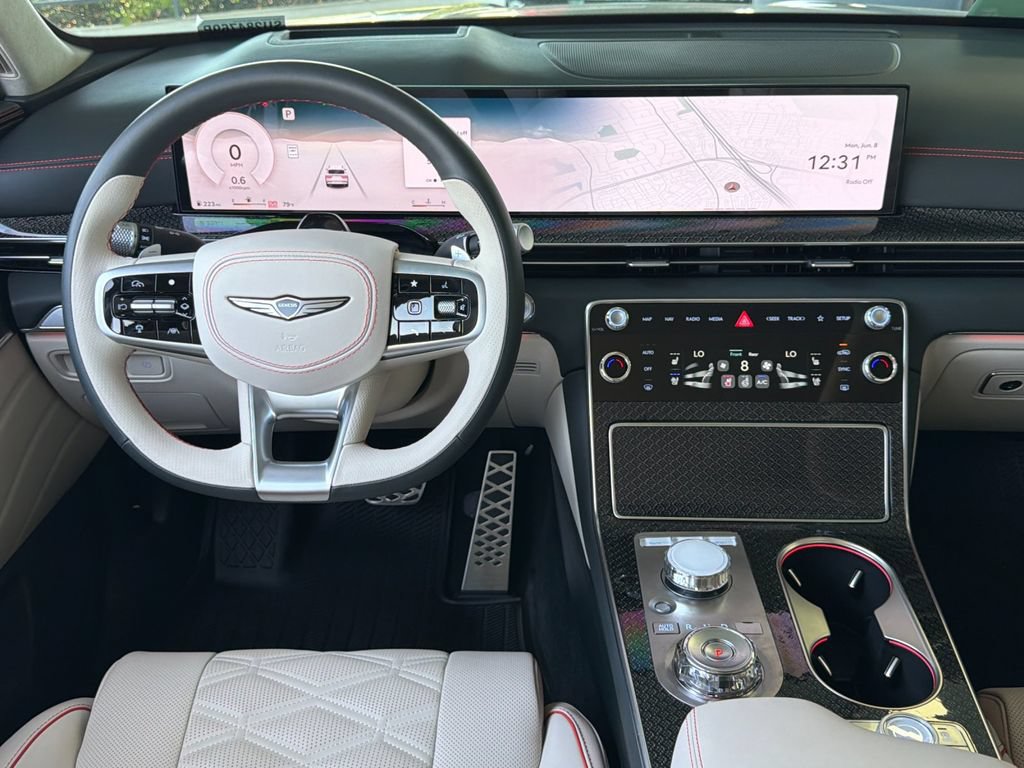 Used 2025 Genesis GV80 3.5T e-SC AWD/4WD image 15