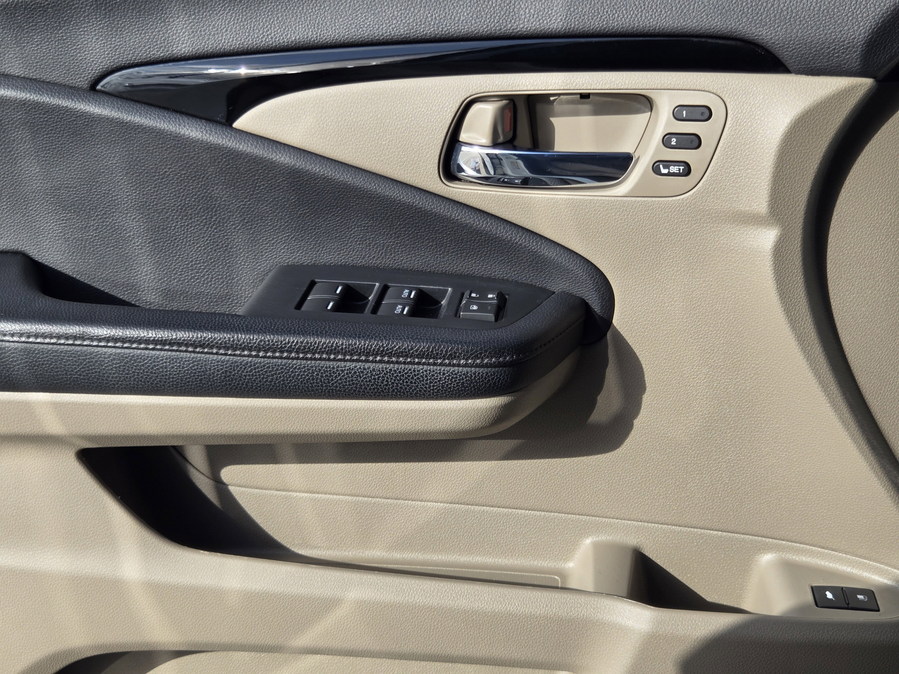 Used 2020 Honda Pilot Elite image 18