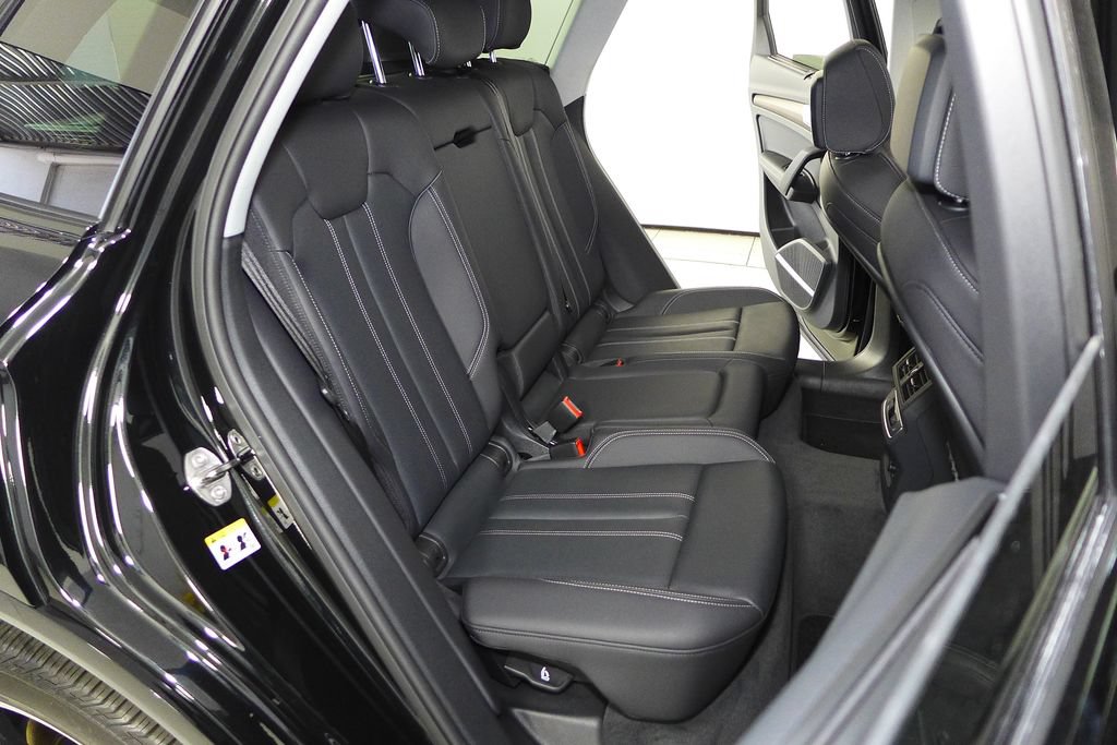 Used 2023 Audi Q5 2.0T Prestige w/ Prestige Package AWD/4WD image 20