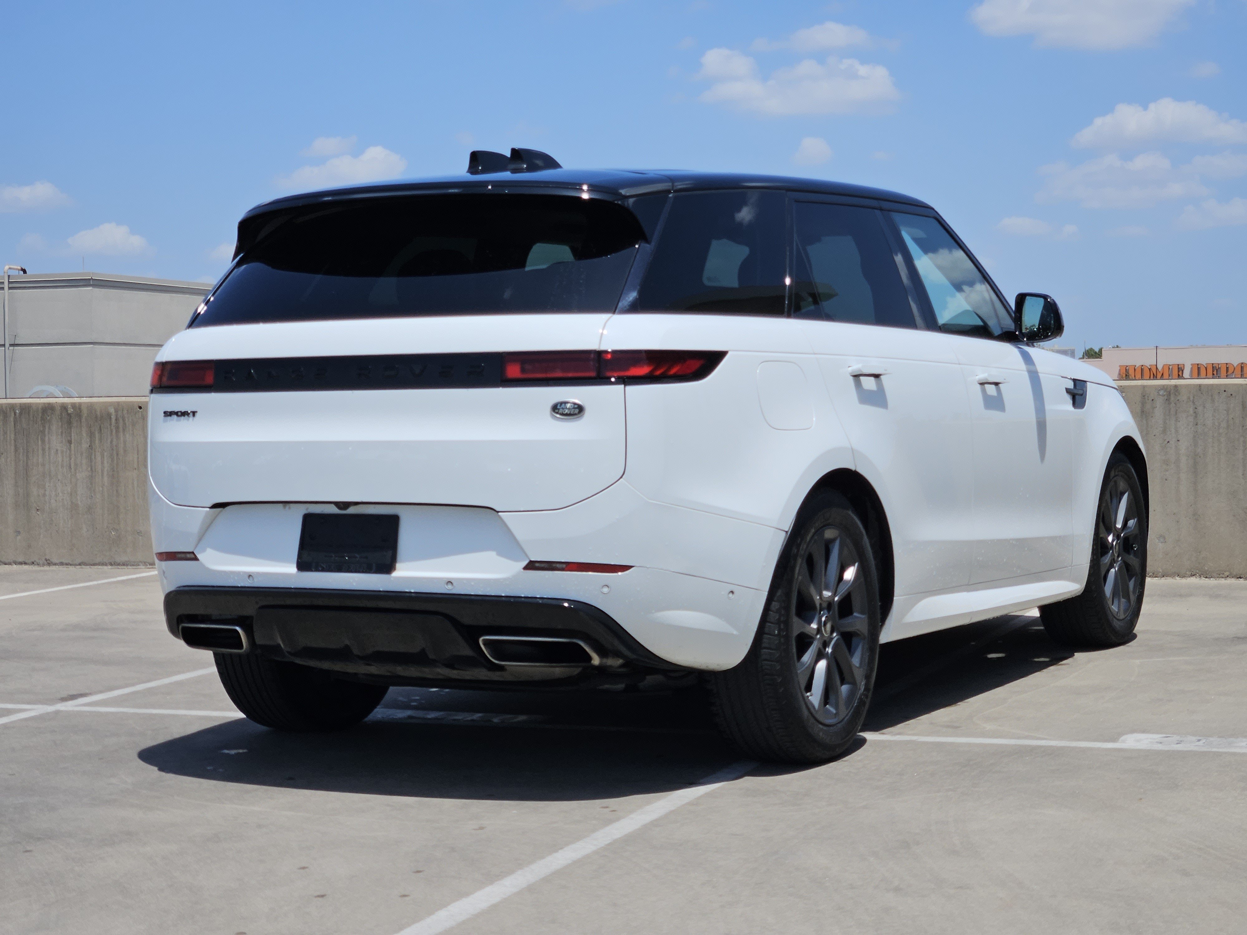 Used 2023 Land Rover Range Rover Sport SE Dynamic AWD/4WD image 8