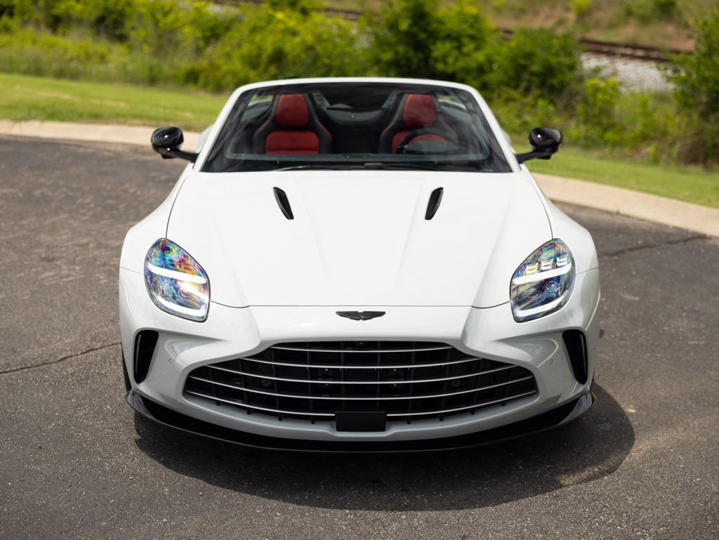New 2026 Aston Martin V8 Vantage S RWD image 11