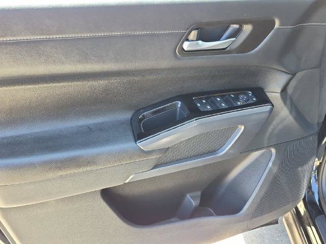 Certified 2026 Nissan Pathfinder SL FWD image 17