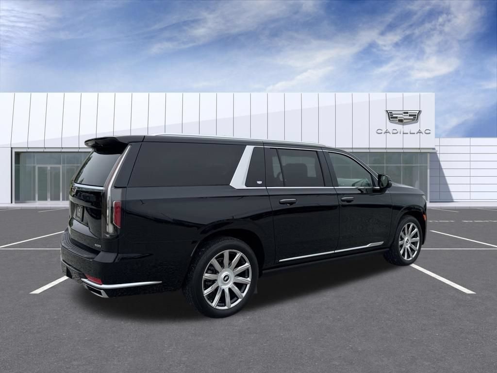 Certified 2024 Cadillac Escalade ESV Premium Luxury Platinum AWD/4WD image 3