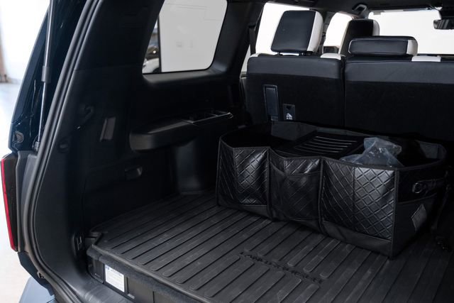 Used 2025 Toyota Land Cruiser image 71