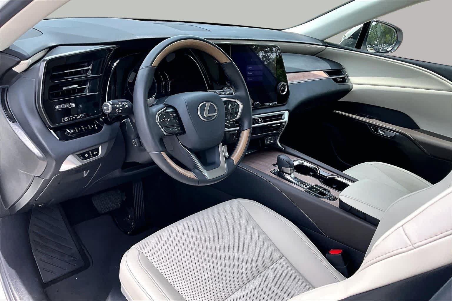 Used 2023 Lexus RX 350 Premium w/ Cold Area Package FWD image 18