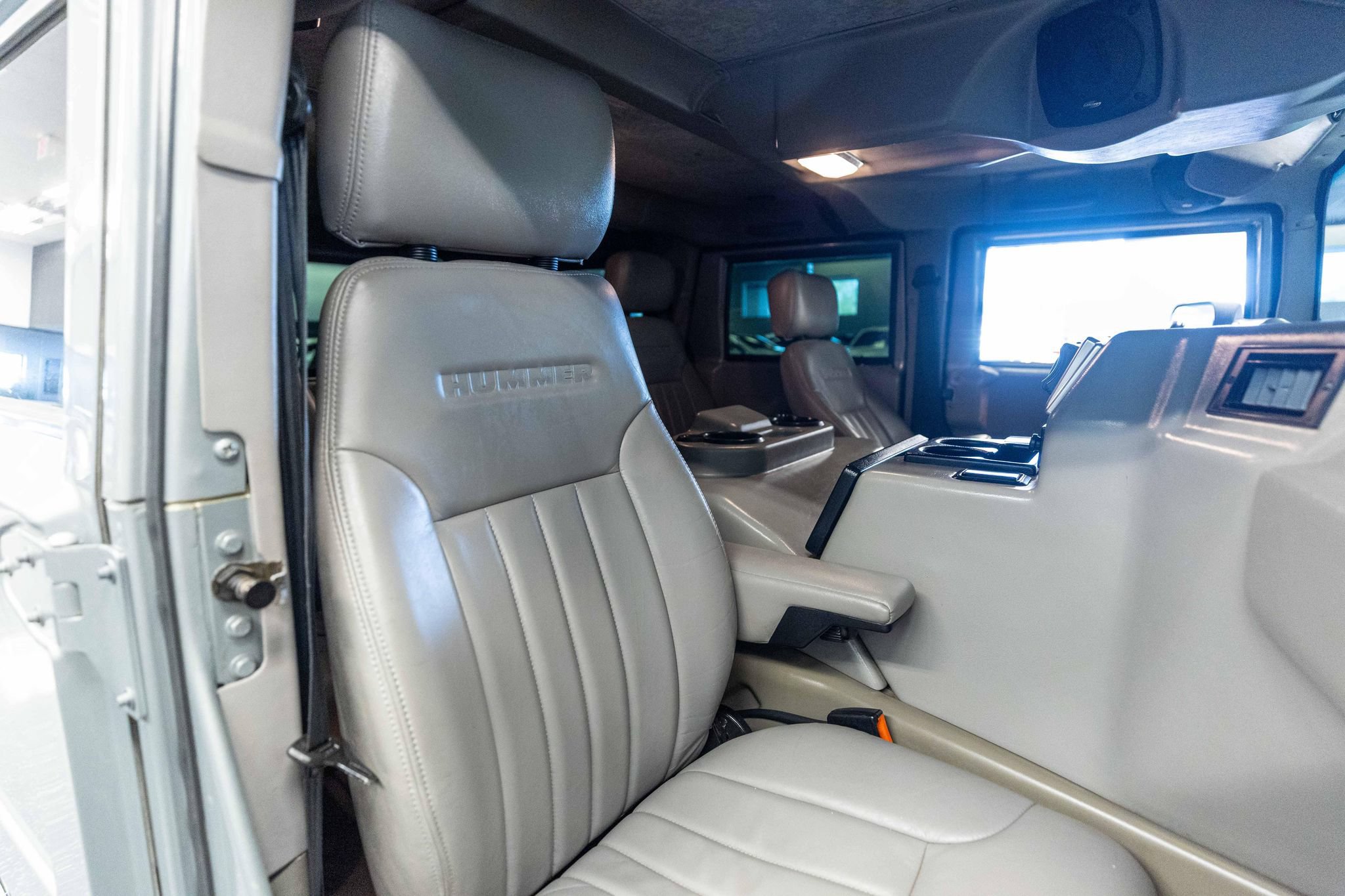 Used 2000 HUMMER H1 4-Door Wagon AWD/4WD image 10