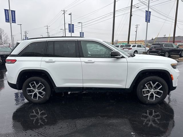 Used 2024 Jeep Grand Cherokee Limited image 5