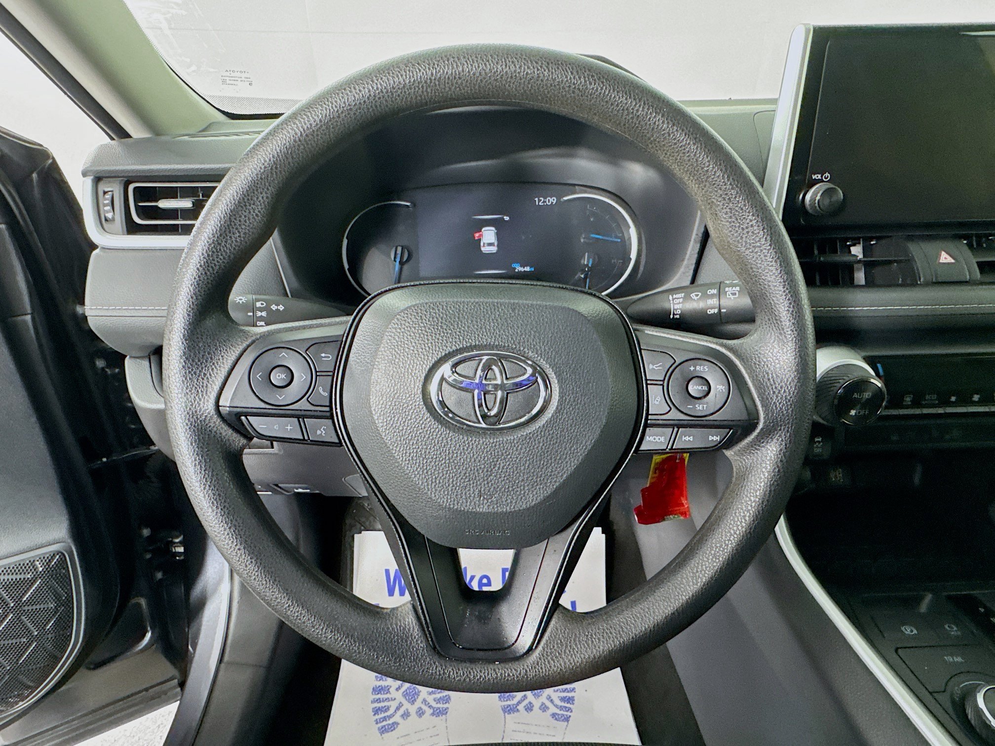 Certified 2025 Toyota RAV4 LE AWD/4WD image 11