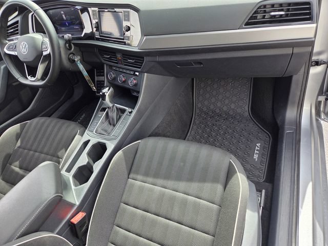 Certified 2024 Volkswagen Jetta Sport FWD image 17