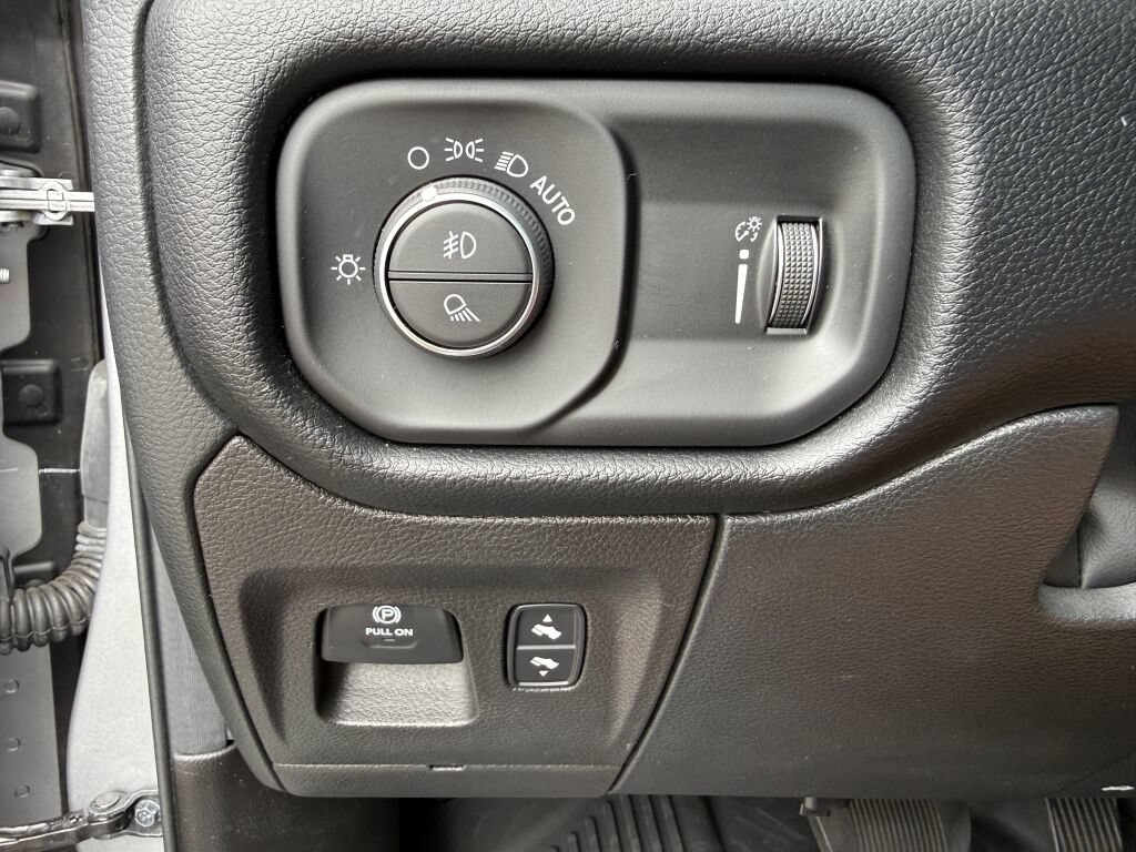 Used 2022 RAM 1500 Big Horn AWD/4WD image 29