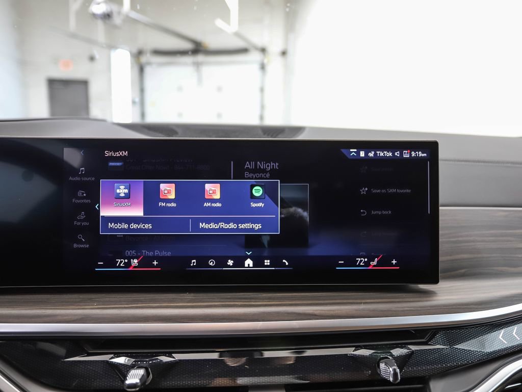 New 2026 BMW X6 xDrive40i w/ Climate Comfort Package image 16