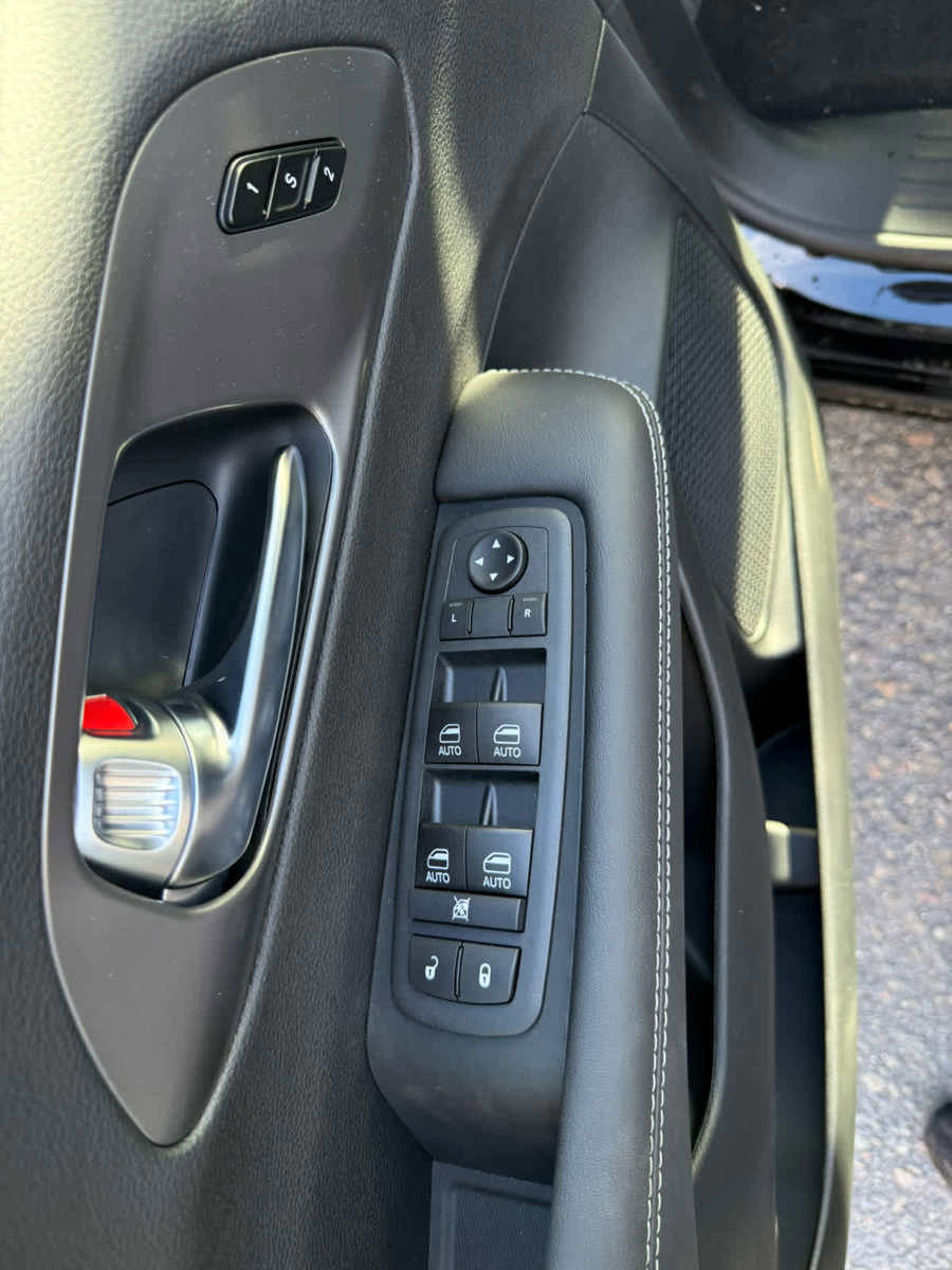 New 2026 Chrysler Pacifica Select image 19