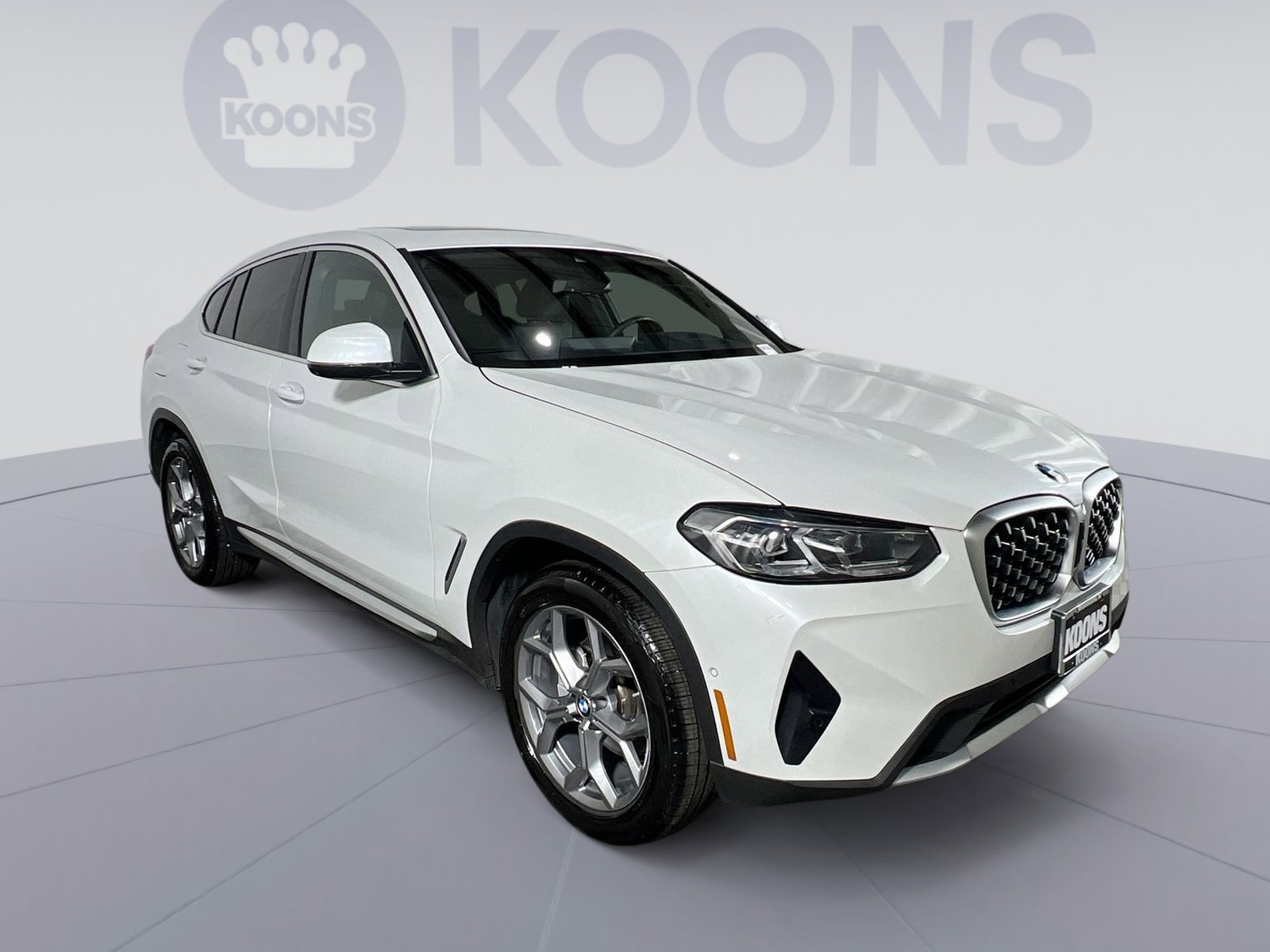 Used 2024 BMW X4 xDrive30i image 10