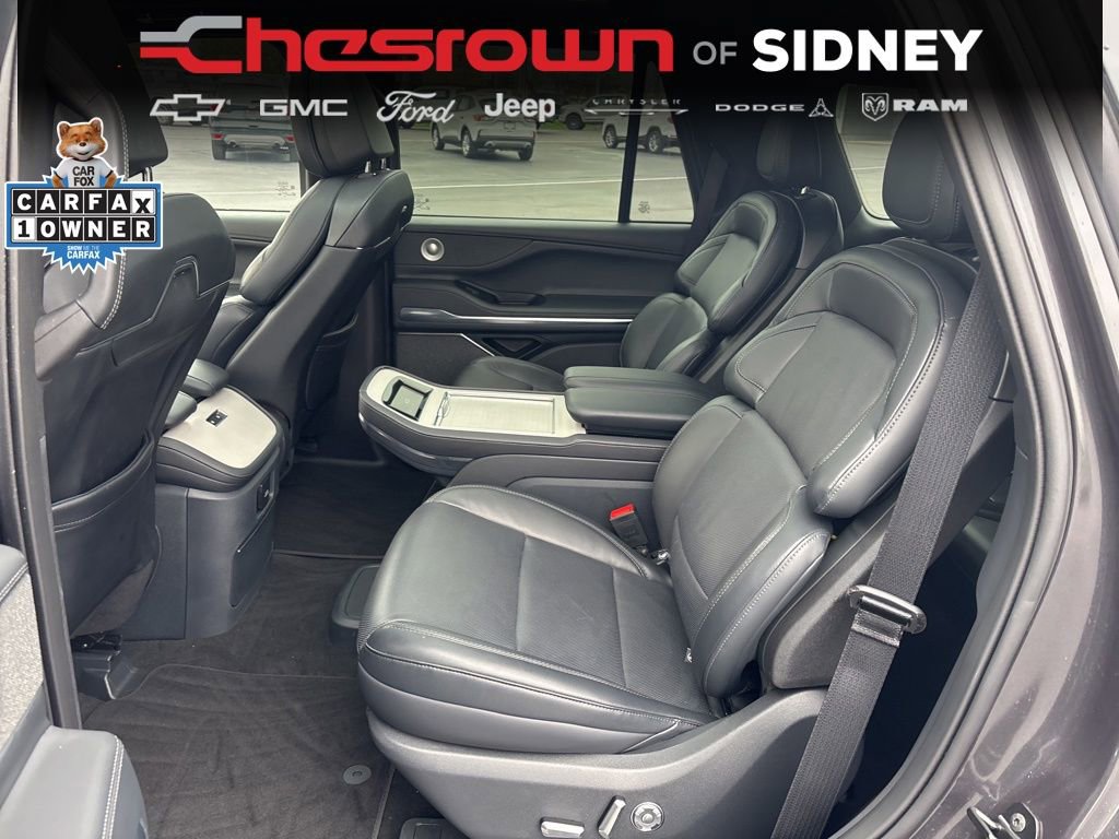 Used 2025 Lincoln Navigator Reserve w/ Jet Appearance Package image 30