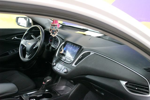 Used 2021 Chevrolet Malibu RS FWD image 12