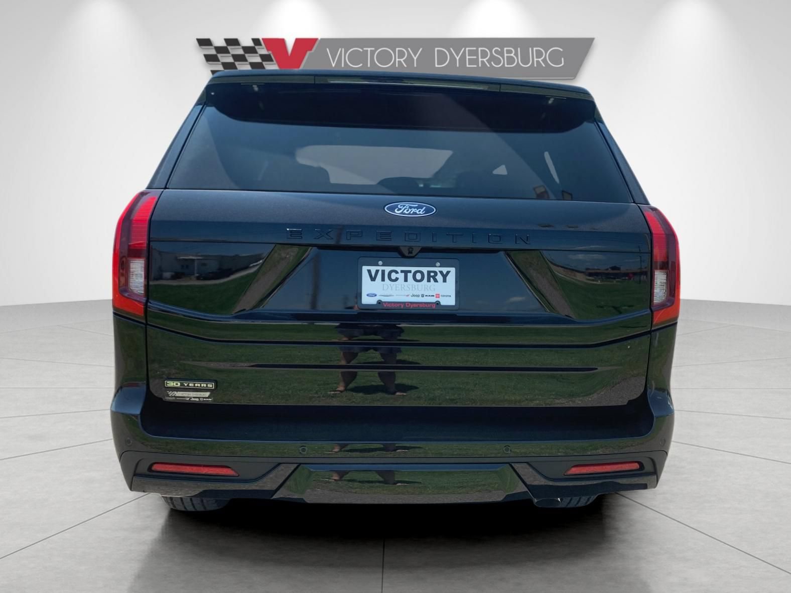 New 2027 Ford Expedition Platinum RWD image 5