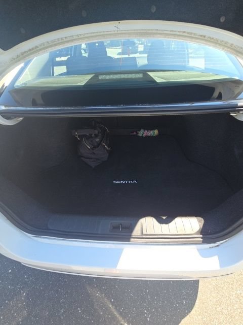 Used 2022 Nissan Sentra SV FWD image 30