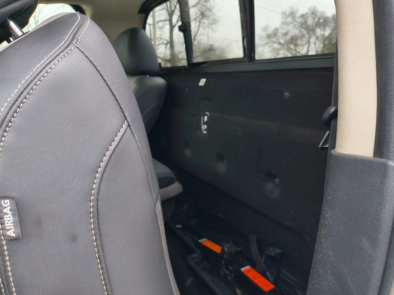 Used 2019 Nissan Titan S w/ S Utility Package RWD image 4