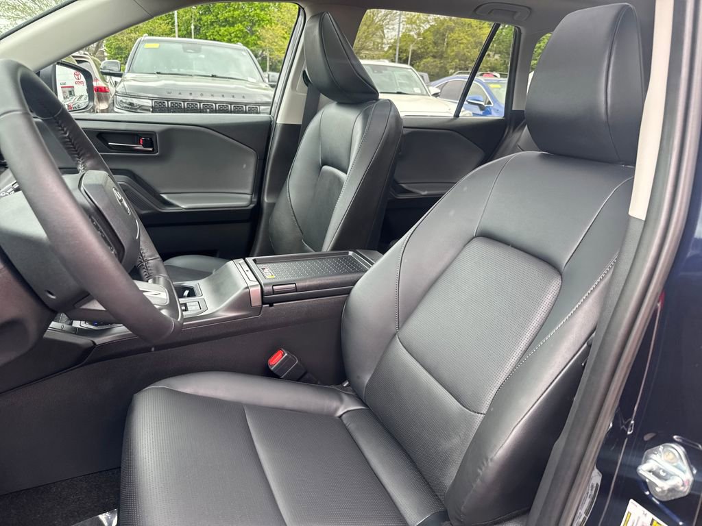 Used 2026 Toyota RAV4 XLE Premium w/ Panoramic Sun Roof Package AWD/4WD image 16