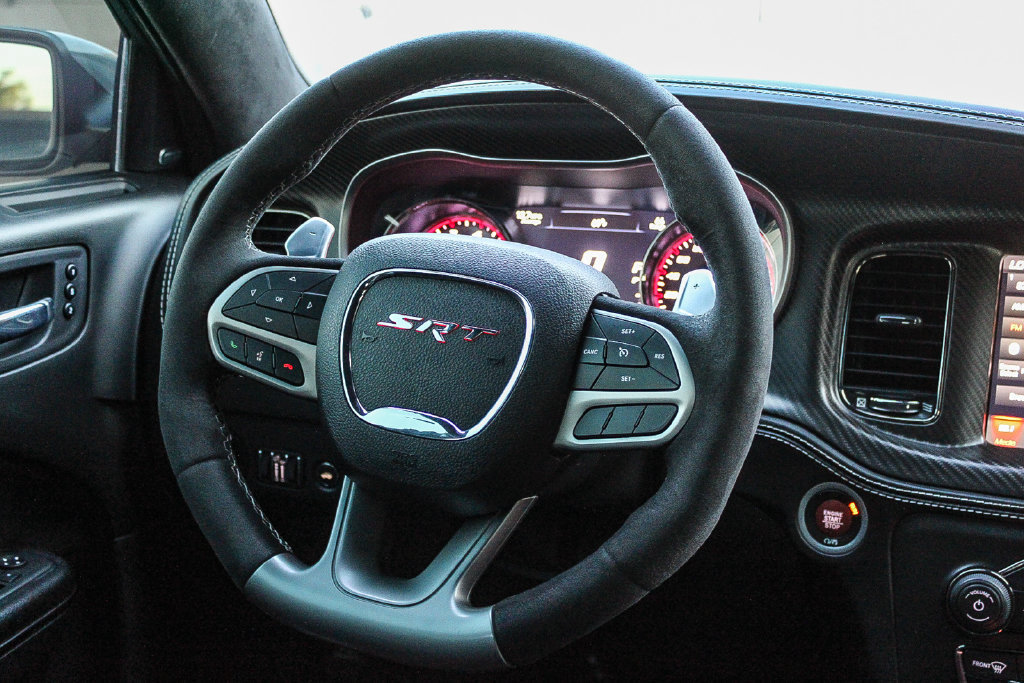 Used 2022 Dodge Charger SRT Hellcat w/ Carbon/Suede Interior Package RWD image 16