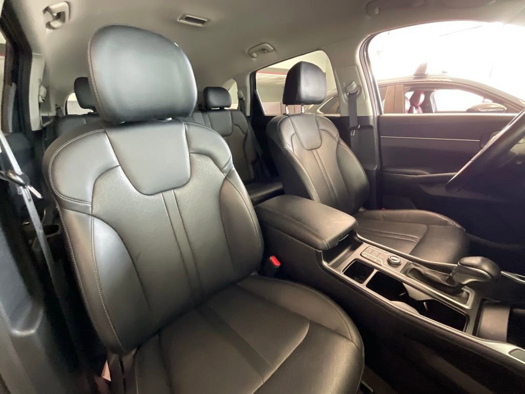 Used 2021 Kia Sorento S image 19