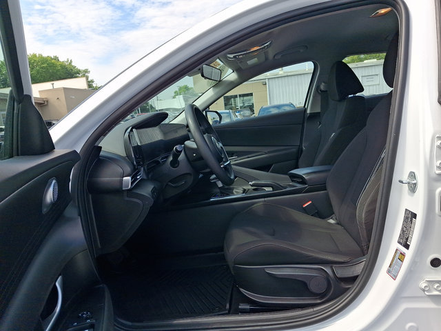 Certified 2024 Hyundai Elantra SEL FWD image 13
