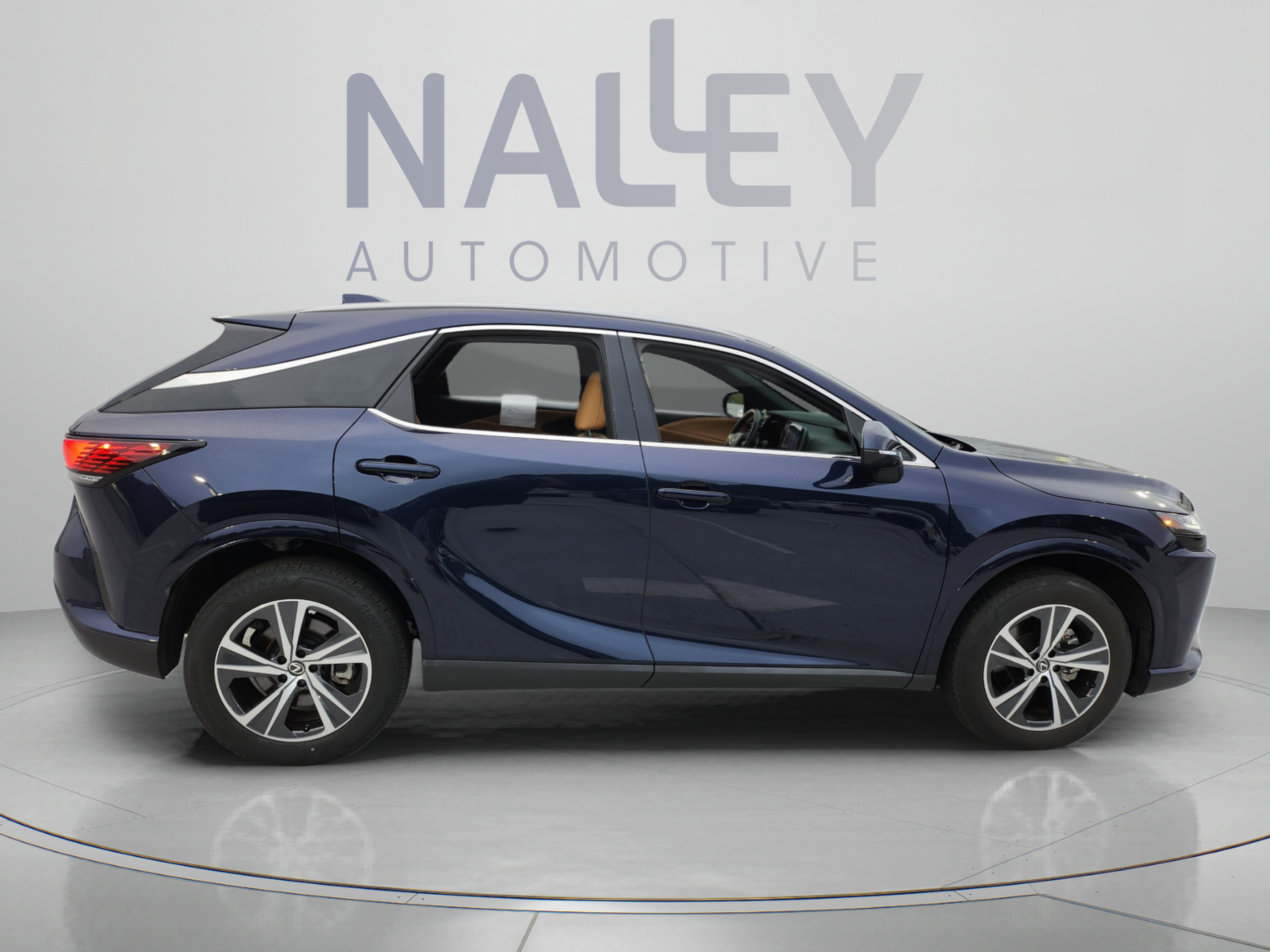 Used 2024 Lexus RX 350 Premium w/ Accessory Package (Z1) FWD image 6