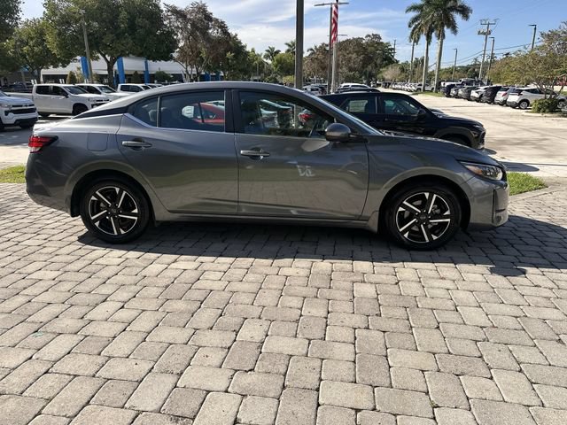 Used 2025 Nissan Sentra SV FWD image 14