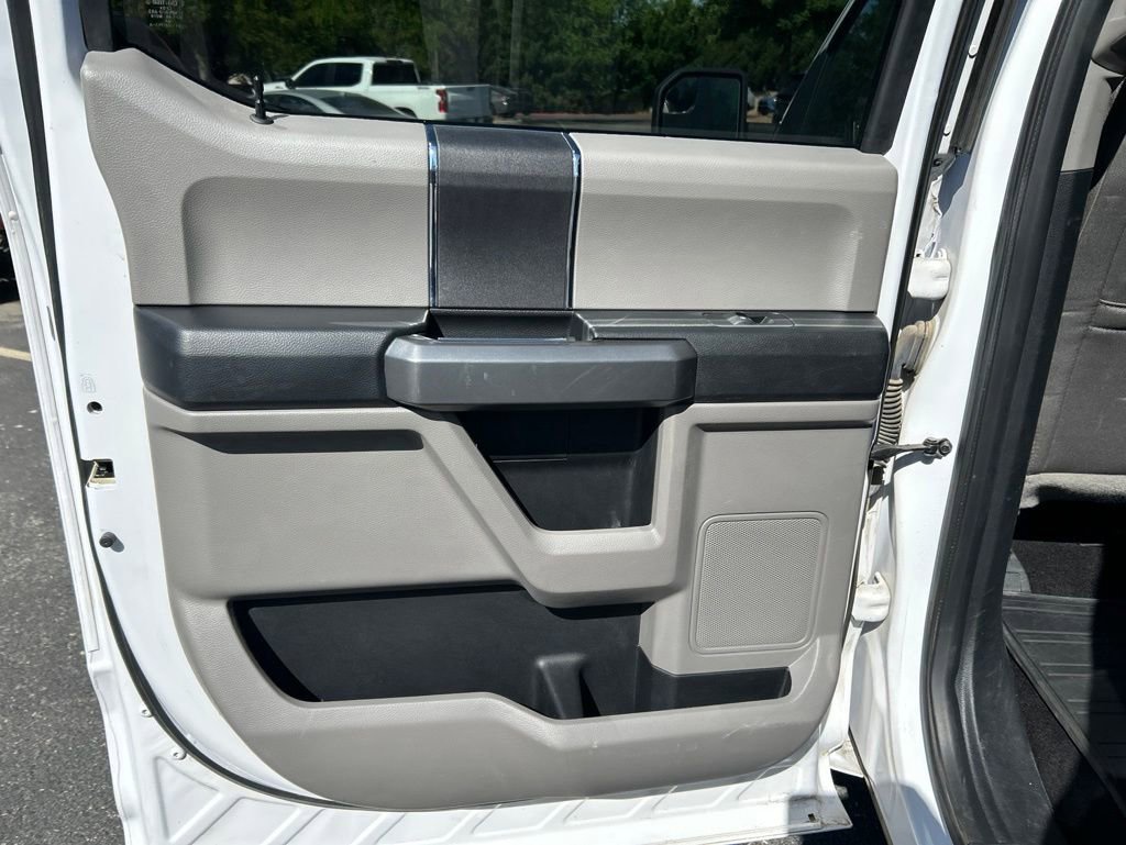Used 2016 Ford F150 XLT w/ Equipment Group 301A Mid AWD/4WD image 7